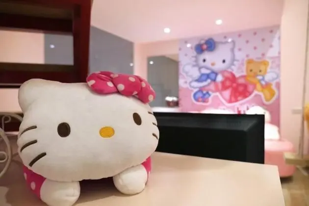 Tek Büyük Yataklı Oda (Kitty cat)