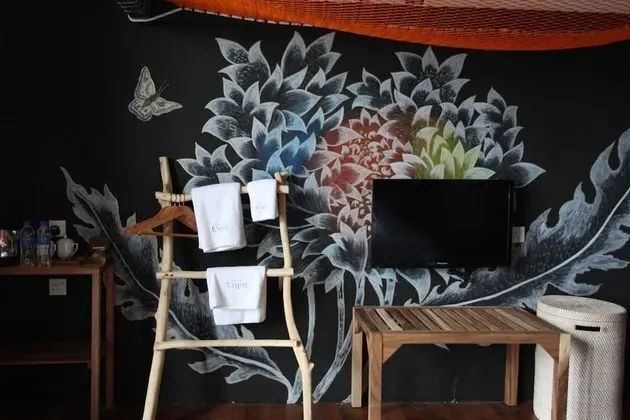 Dolphin Family Room