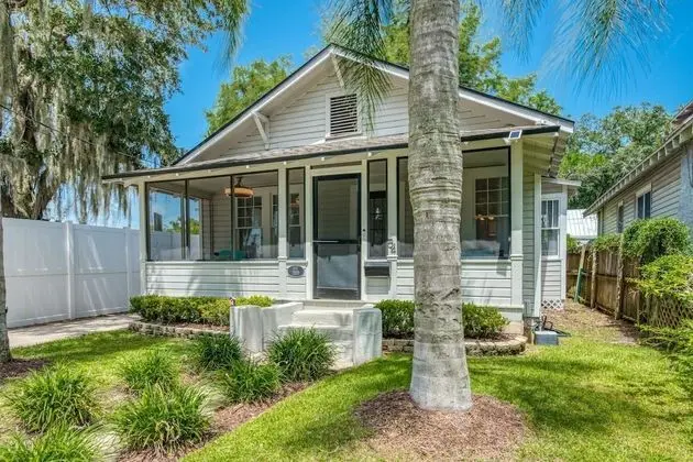 Bungalov (Happy Bungalow)