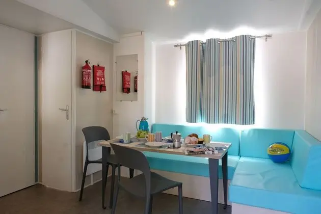 Premium Karavan