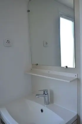 Premium Karavan, Teras