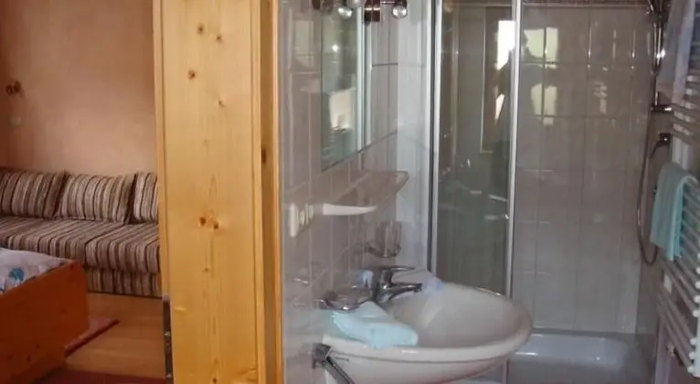 Tek Büyük Yataklı Oda, Balkon