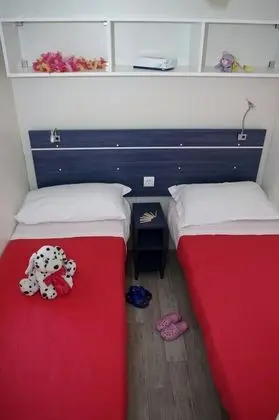 Deluxe Karavan