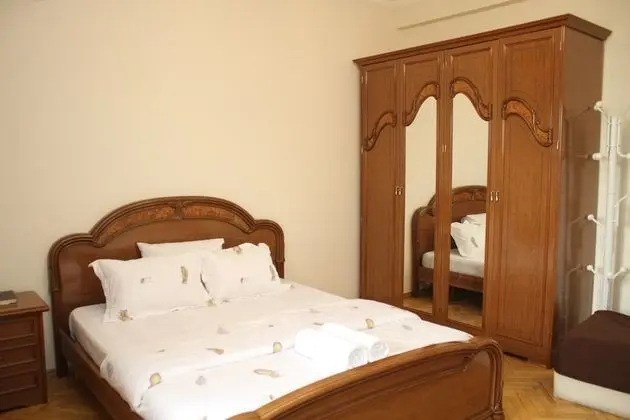 Family Oda, Birden Çok Yatak, Sigara İçilmez