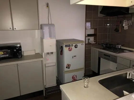 Ortak Ranzalı Oda, Sadece kadınlar için