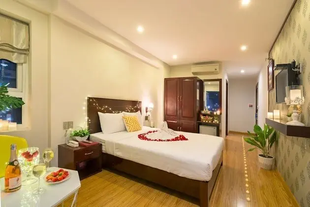 Deluxe Tek Büyük Yataklı Oda