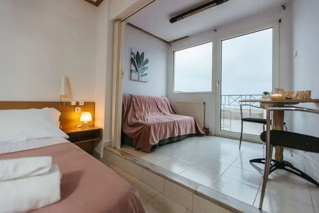 Dört Kişilik Oda, Deniz Manzaralı