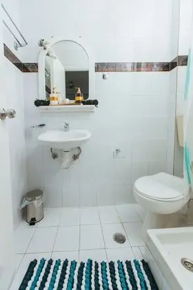 Üç Kişilik Oda