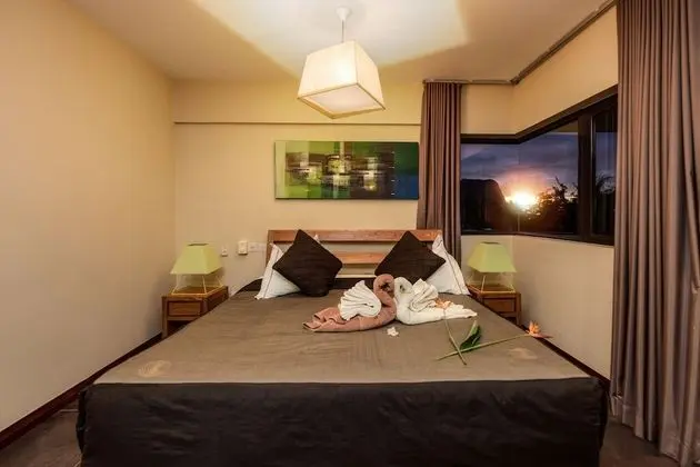 2.Deluxe VIP Mountain & Ocean Front View