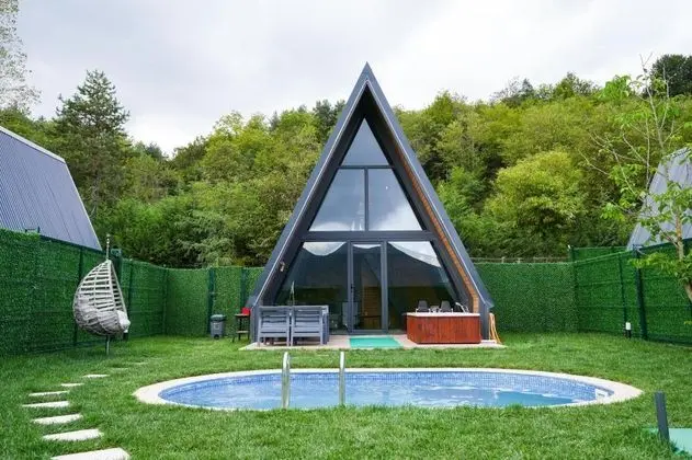 Bungalow 1+1 Oda, Dağ Manzaralı, Özel Havuzlu