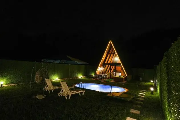 Bungalow 1+1 Oda, Dağ Manzaralı, Özel Havuzlu