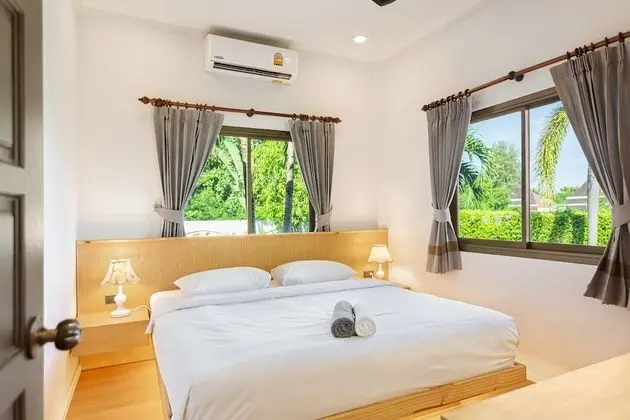 Family Villa, 5 Yatak Odası, Havuz Manzaralı