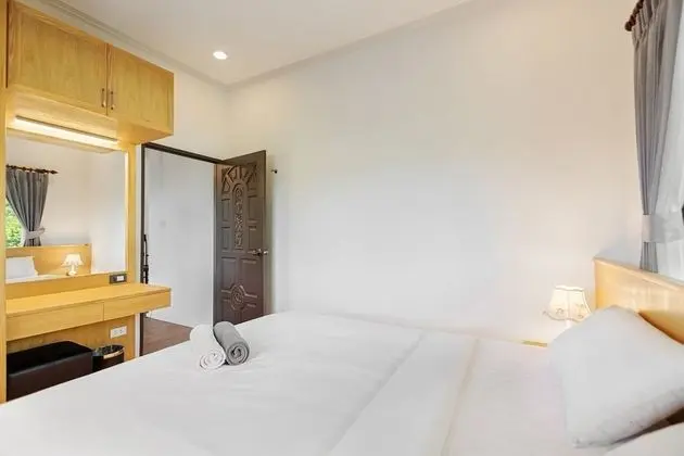 Family Villa, 5 Yatak Odası, Havuz Manzaralı