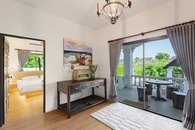 Family Villa, 5 Yatak Odası, Havuz Manzaralı