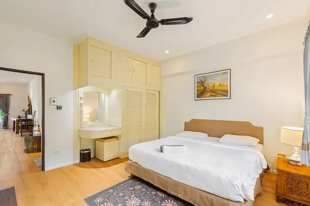 Family Villa, 5 Yatak Odası, Havuz Manzaralı