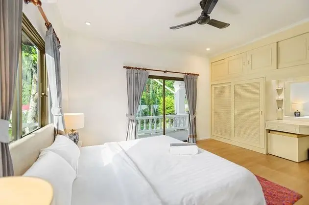Family Villa, 5 Yatak Odası, Havuz Manzaralı