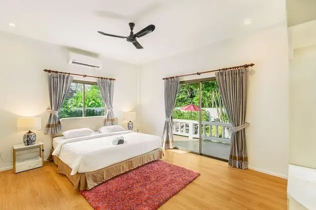 Family Villa, 5 Yatak Odası, Havuz Manzaralı