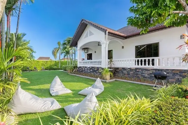 Family Villa, 5 Yatak Odası, Havuz Manzaralı