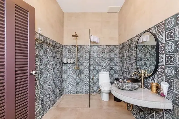 Family Villa, 5 Yatak Odası, Havuz Manzaralı