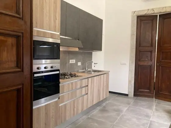 Family Tek Büyük Yataklı Oda