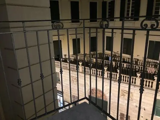 Family Tek Büyük Yataklı Oda