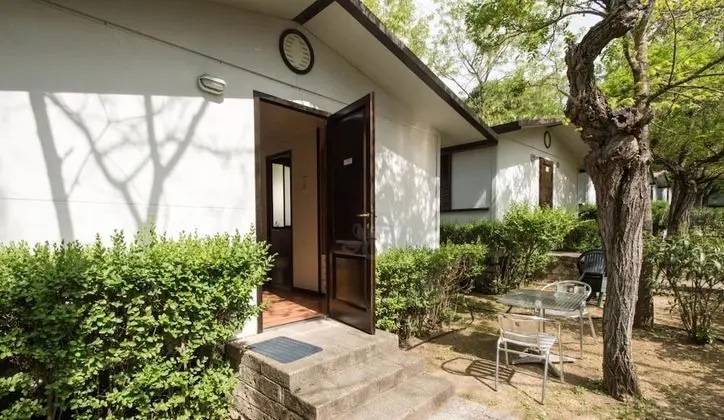 Standard Bungalov (2 Adults)