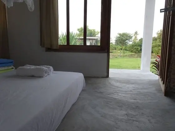 Baan Chomnam 1