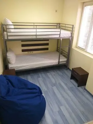 Tek Büyük Yataklı Oda, Ortak Banyo (Bunk Bed)