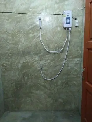 12 Beds Mixed Dormitory, Fan