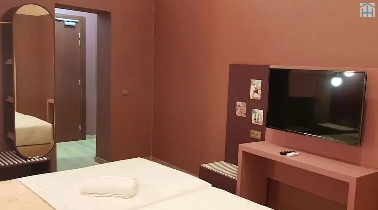 Comfort Tek Büyük veya İki Ayrı Yataklı Oda