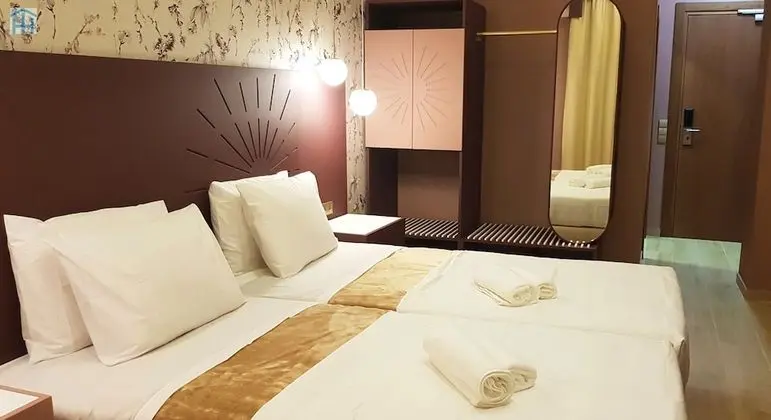 Comfort Tek Büyük veya İki Ayrı Yataklı Oda