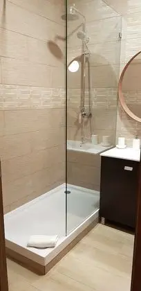 Comfort Tek Büyük veya İki Ayrı Yataklı Oda