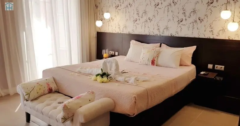 Deluxe Tek Büyük Yataklı Oda