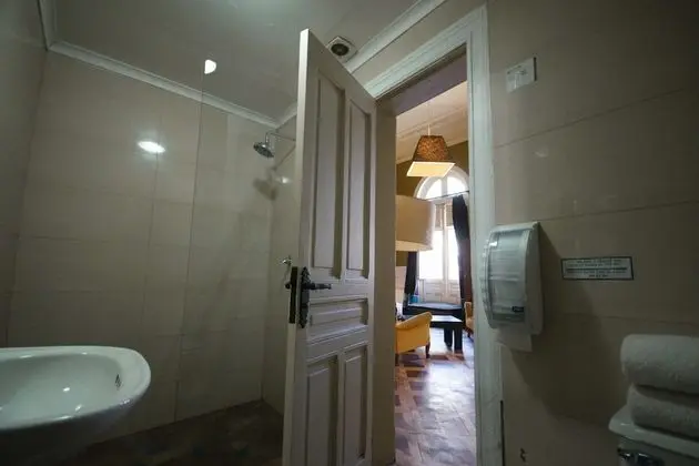 Üç Kişilik Oda, Özel Banyo
