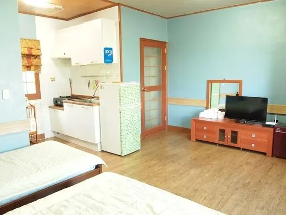Standard İki Ayrı Yataklı Oda (Kitchen, Private Bathroom, Terrace)