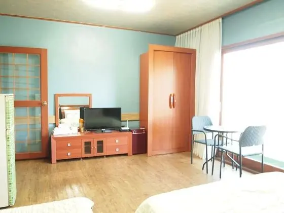 Standard İki Ayrı Yataklı Oda (Kitchen, Private Bathroom, Terrace)