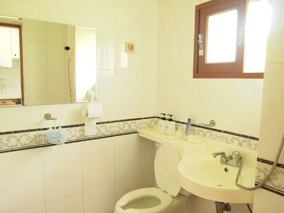 Standard İki Ayrı Yataklı Oda (Kitchen, Private Bathroom, Terrace)