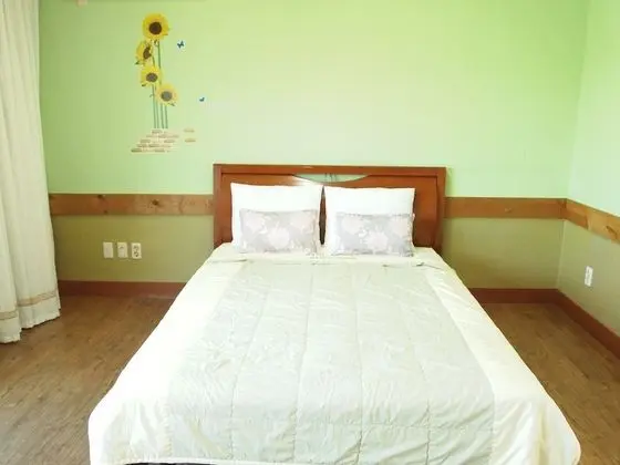 Standard Tek Büyük Yataklı Oda (Kitchen, Private Bathroom, Terrace)