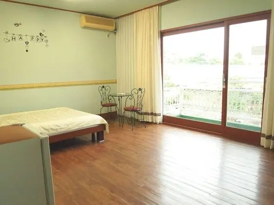 Standard Tek Büyük Yataklı Oda (Kitchen, Private Bathroom, Terrace)