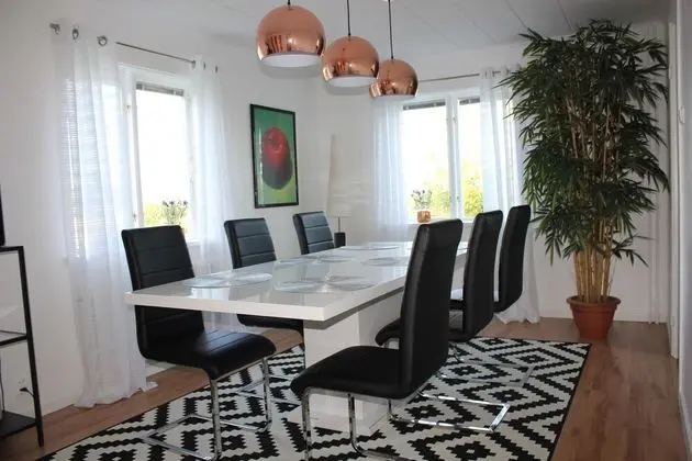 Villa, Executive Katı