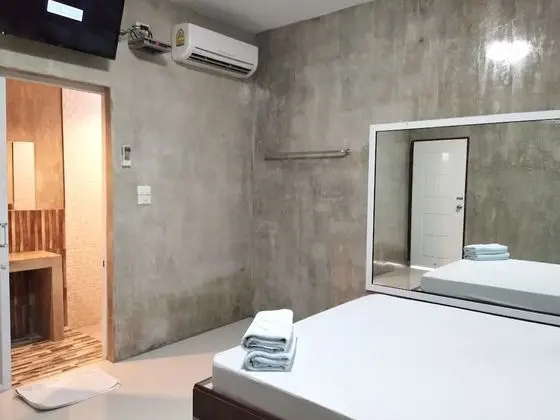 Standard Tek Büyük Yataklı Oda