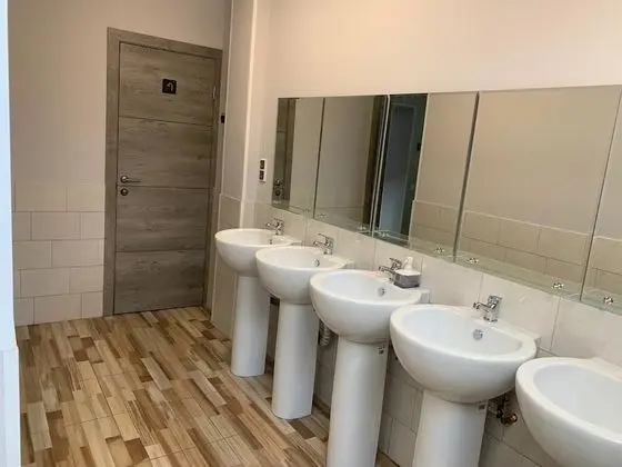 Family Tek Büyük Yataklı Oda