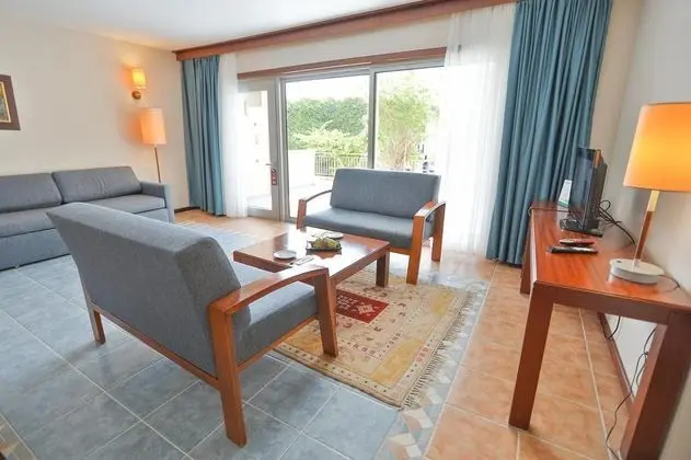 Suite, Bahçe Manzaralı