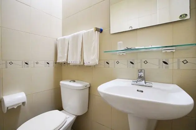 Business Tek Büyük Yataklı Oda