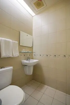 Business Tek Büyük Yataklı Oda