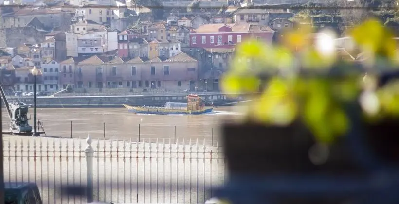 Panoramic Oda, Birden Çok Yatak, Balkon, Nehir Manzaralı