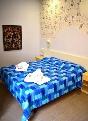 Üç Kişilik Oda