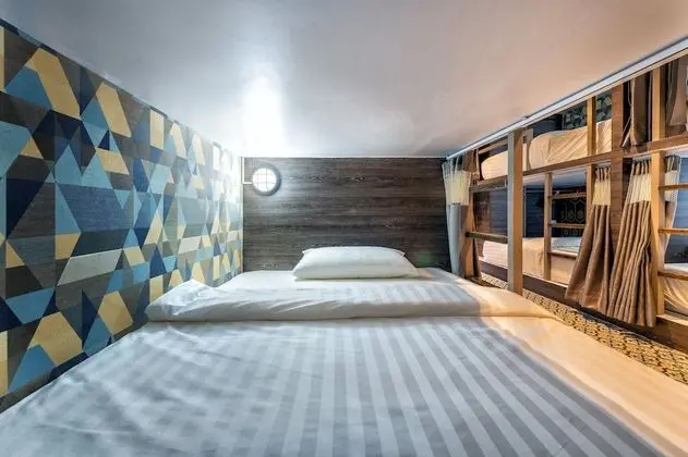 12-Bed Mixed Dormitory