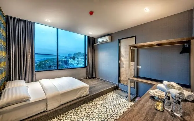 Deluxe Tek Büyük Yataklı Oda, Özel Banyo