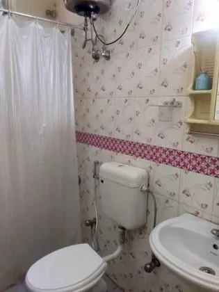 Deluxe Tek Büyük Yataklı Oda, 1 Yatak Odası, Engellilere Uygun, Bahçe Manzaralı